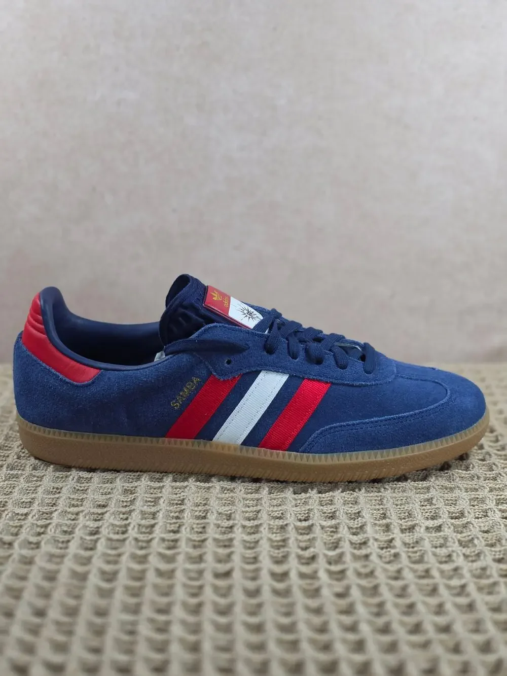 Adidas Samba OG FIFA Collab Navy Red White Gum Men’s 10 BNIB Limited Edition